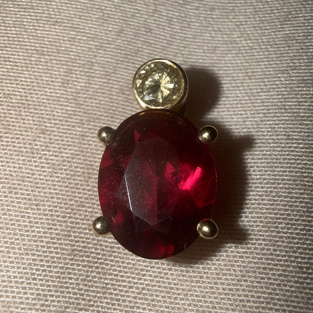 14K Gold Rhodolite Garnet & Diamond Pendant – 2.58 Carats - Picture 3 of 17
